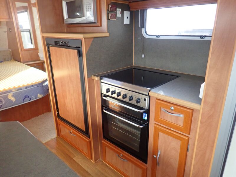 2009 Grant Tourer S/N 1817 Warragul RV Centre Pty Ltd