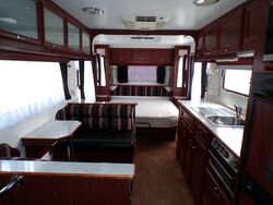 2011 Golden Eagle Caravan SN 1870