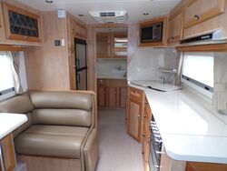 2013 Traveller Caravan SN 1872