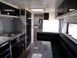 2016 JB Caravan SN 1873