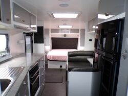 2017 Evolution Caravan SN 1868